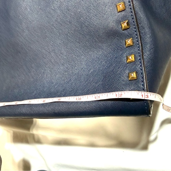 Michael Kors Selma Leather Navy Blue Gold Studded Satchel Handbag Tote XL $428 - Picture 8 of 13